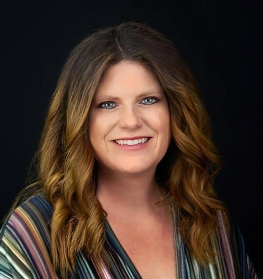 Land Listing Agent Photo