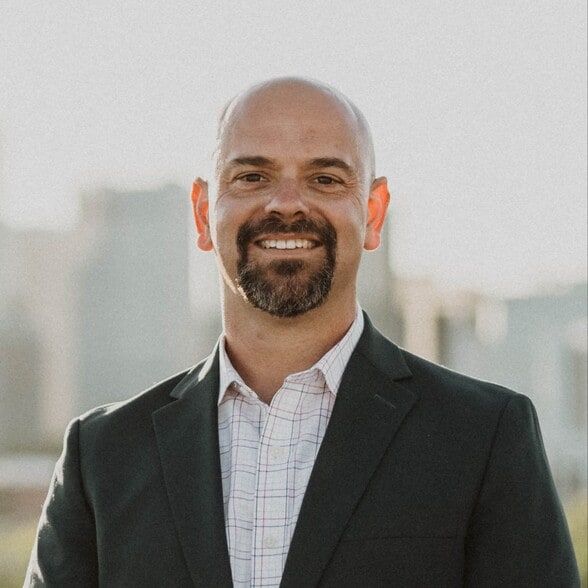 Land Listing Agent Photo