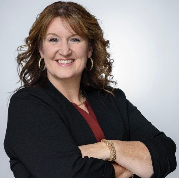 Land Listing Agent Photo