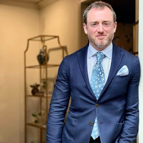 Land Listing Agent Photo