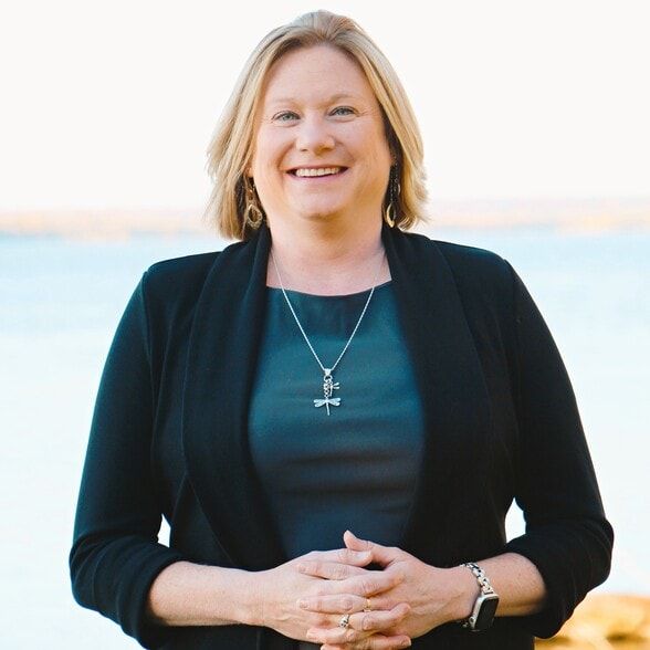 Land Listing Agent Photo