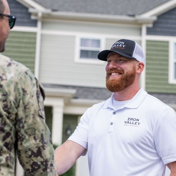 Land Listing Agent Photo