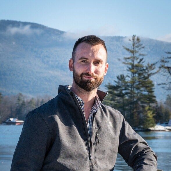 Land Listing Agent Photo