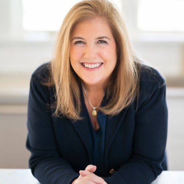 Land Listing Agent Photo