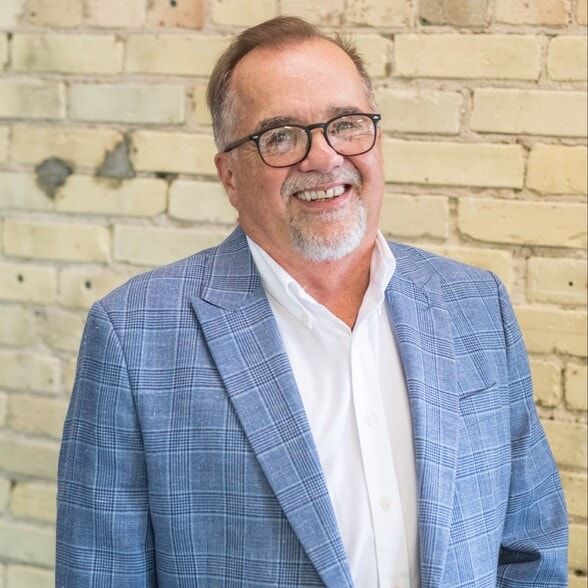 Land Listing Agent Photo