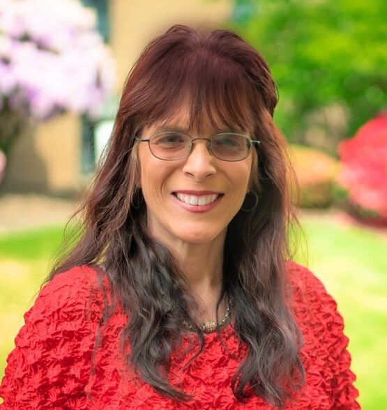 Land Listing Agent Photo