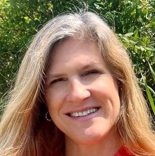 Land Listing Agent Photo