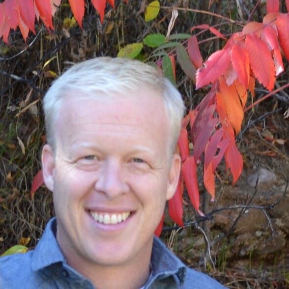 Land Listing Agent Photo