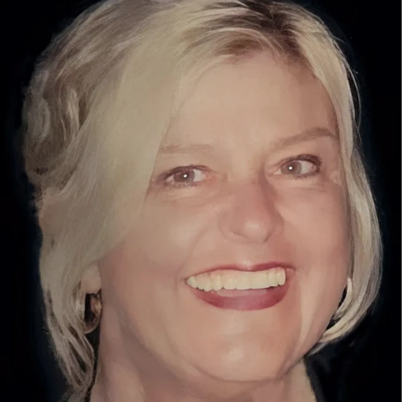 Land Listing Agent Photo