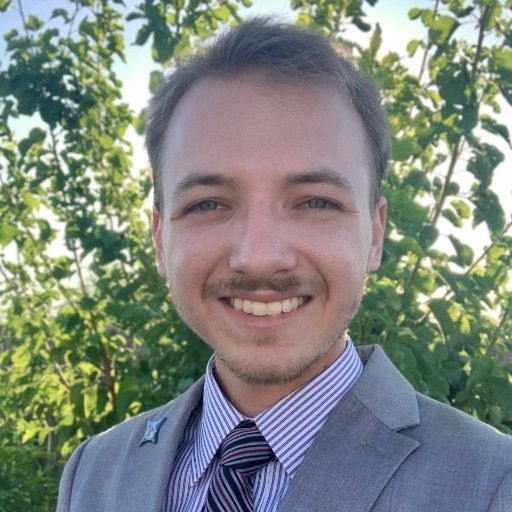 Land Listing Agent Photo