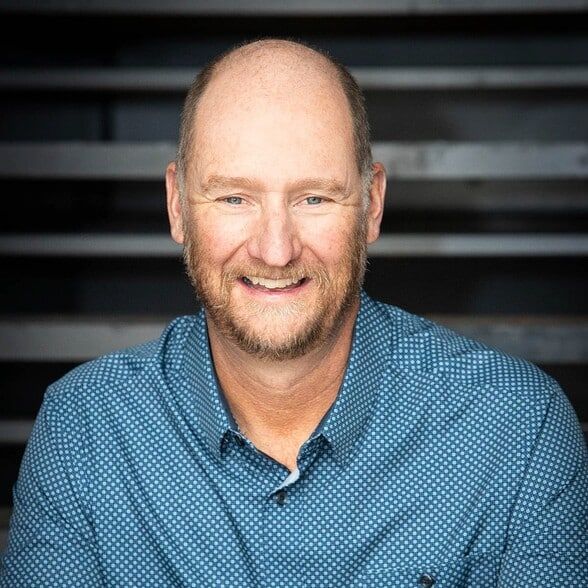 Land Listing Agent Photo