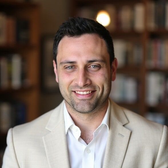 Land Listing Agent Photo