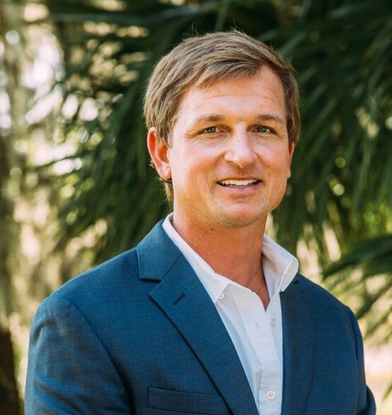 Land Listing Agent Photo