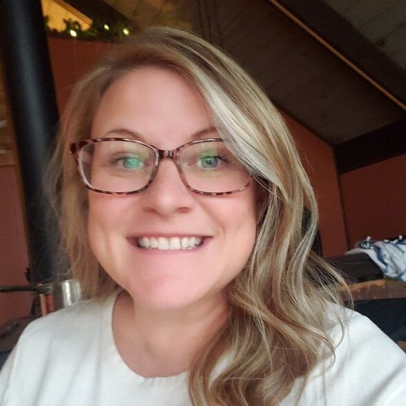 Land Listing Agent Photo