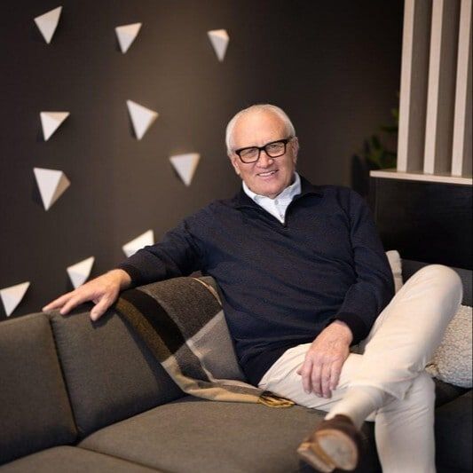 Land Listing Agent Photo