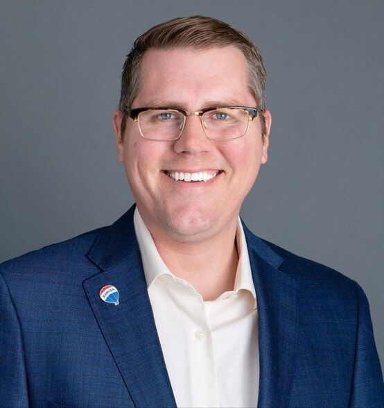 Land Listing Agent Photo