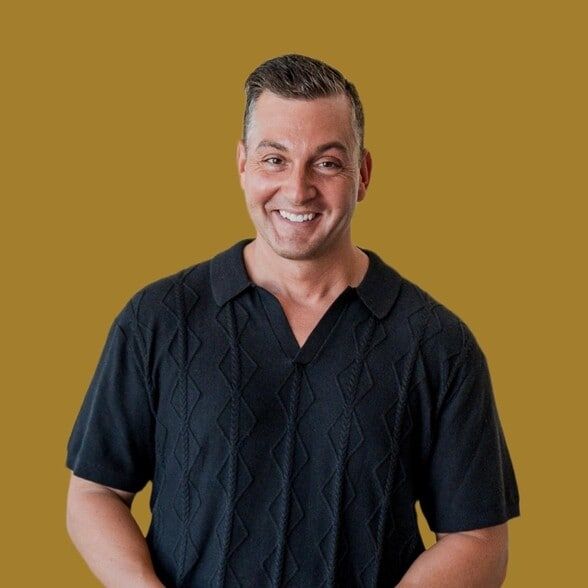 Land Listing Agent Photo