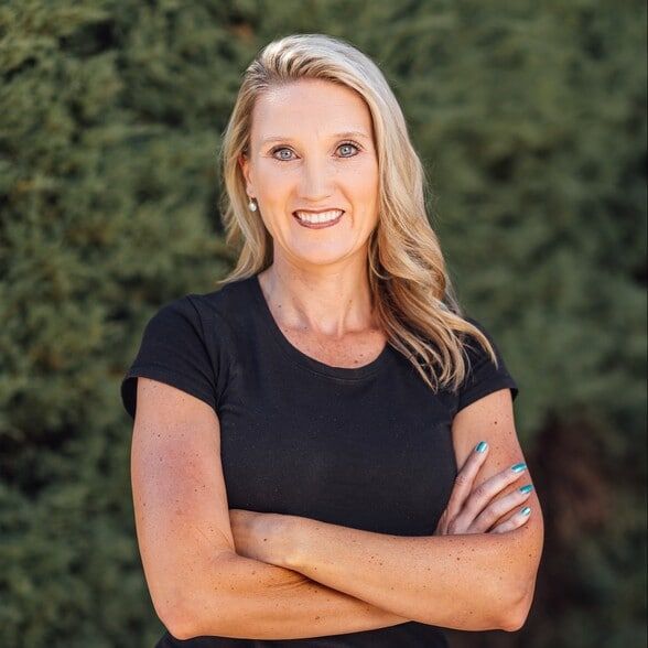 Land Listing Agent Photo