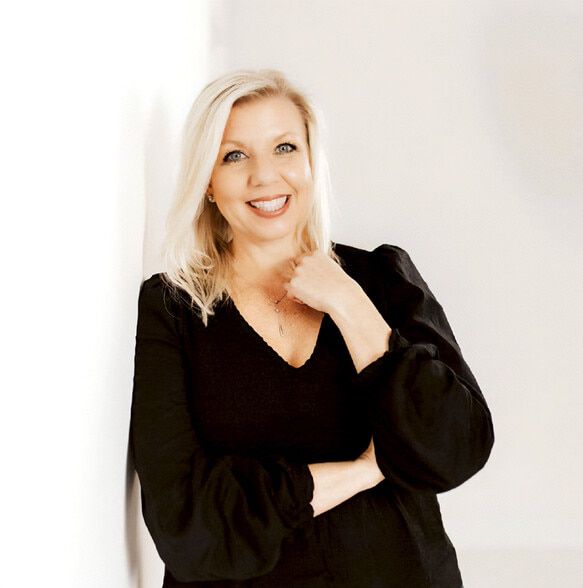 Land Listing Agent Photo