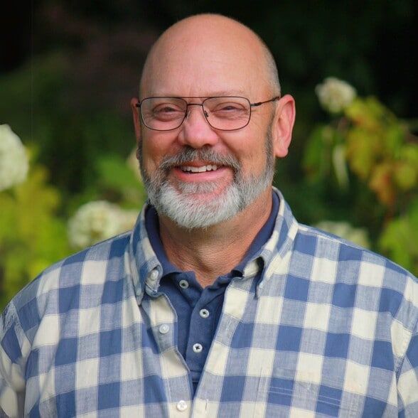 Land Listing Agent Photo