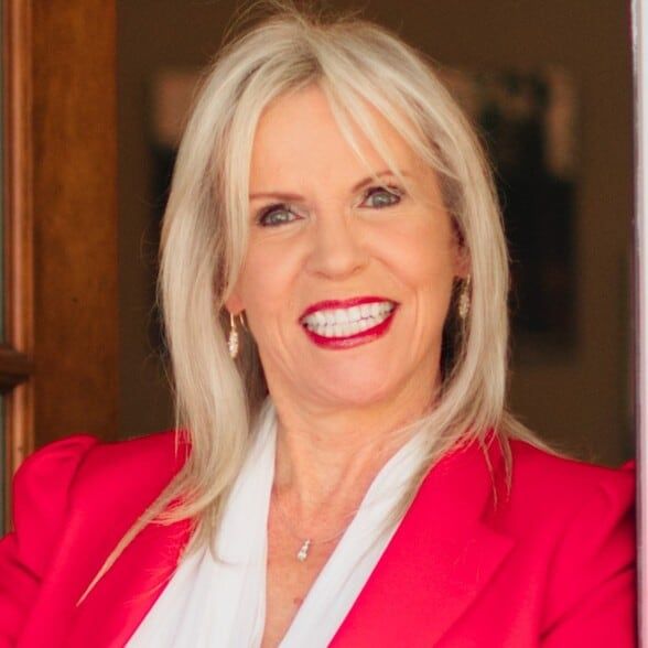 Land Listing Agent Photo