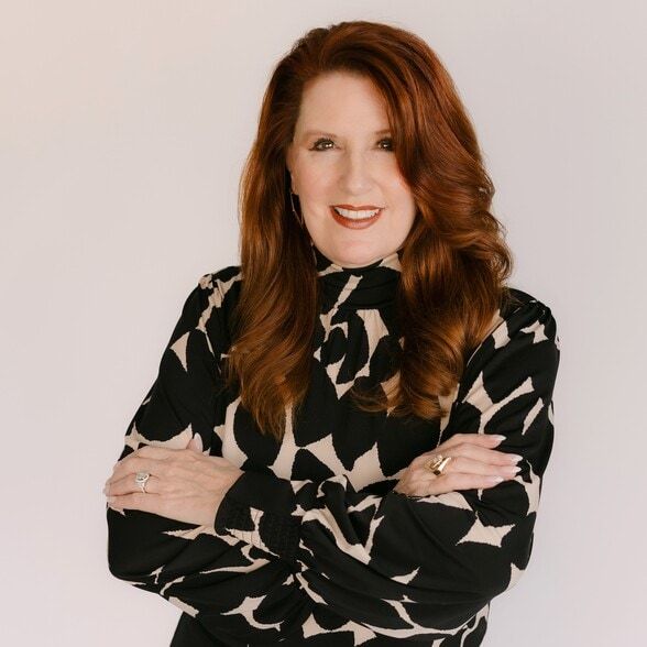 Land Listing Agent Photo