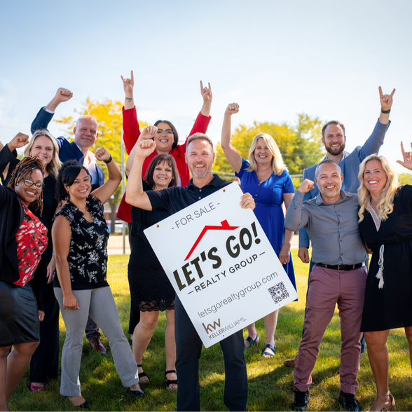 Land Listing Agent Photo