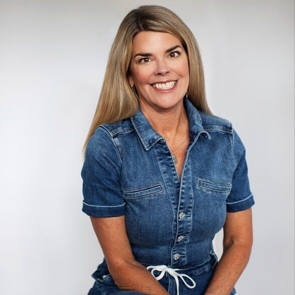 Land Listing Agent Photo