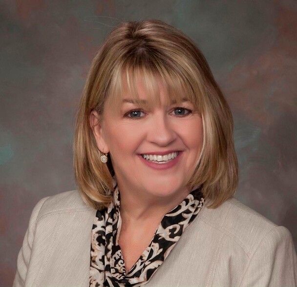 Land Listing Agent Photo