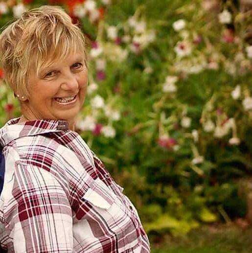 Land Listing Agent Photo