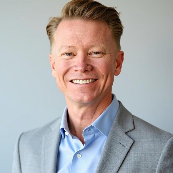 Land Listing Agent Photo