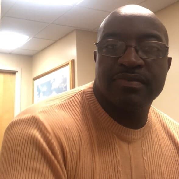 Land Listing Agent Photo