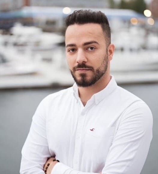 Land Listing Agent Photo