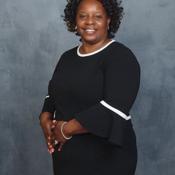 Land Listing Agent Photo