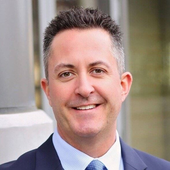 Land Listing Agent Photo