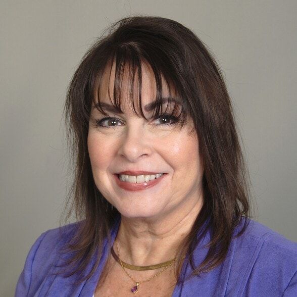 Land Listing Agent Photo