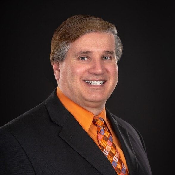 Land Listing Agent Photo