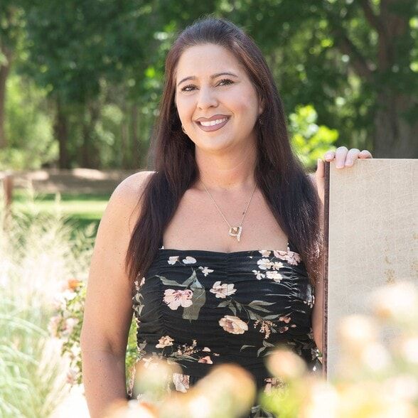 Land Listing Agent Photo