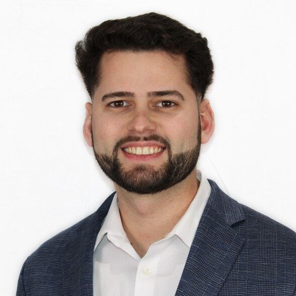 Land Listing Agent Photo