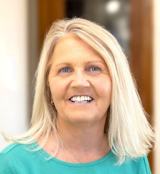 Land Listing Agent Photo