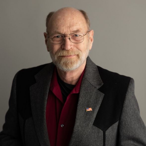 Land Listing Agent Photo