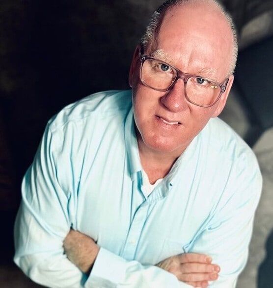 Land Listing Agent Photo