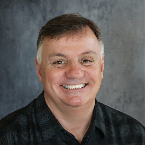 Land Listing Agent Photo