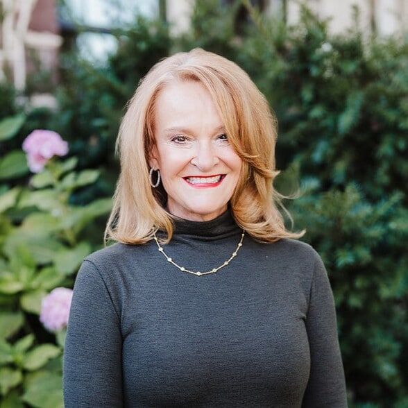 Land Listing Agent Photo