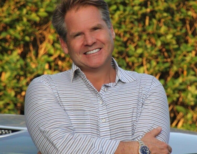 Land Listing Agent Photo