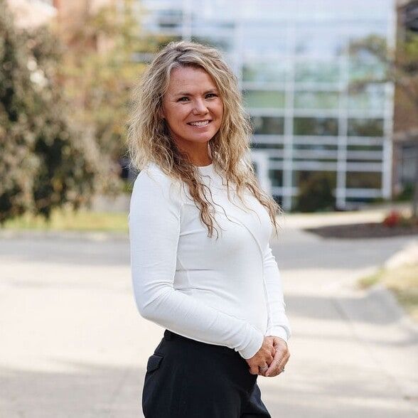 Land Listing Agent Photo