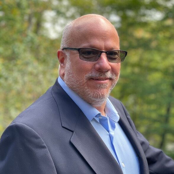 Land Listing Agent Photo