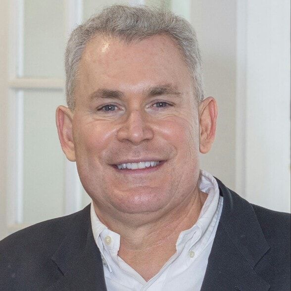 Land Listing Agent Photo