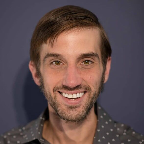 Land Listing Agent Photo