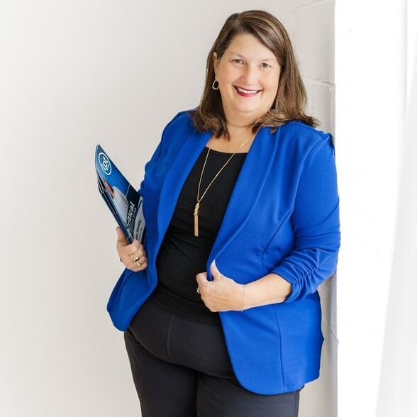 Land Listing Agent Photo